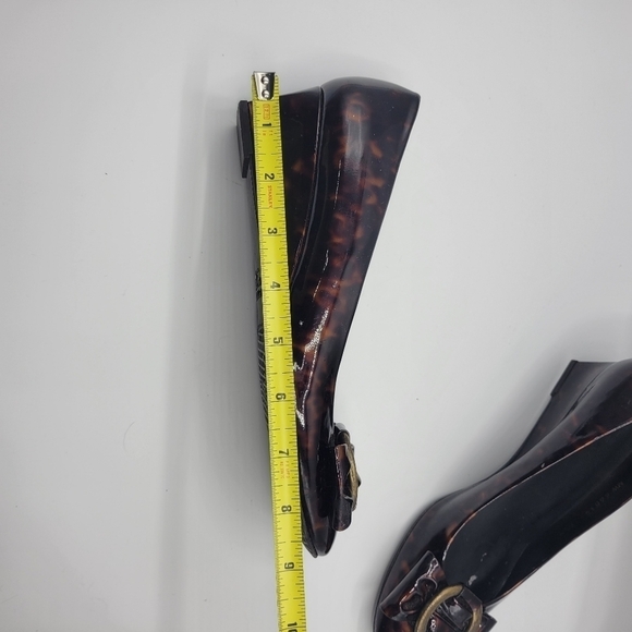 Stuart Weitzman slip on shoes size 7 1/2 - Picture 14 of 15